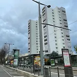 Cosy On Strasbourg Tramway Line