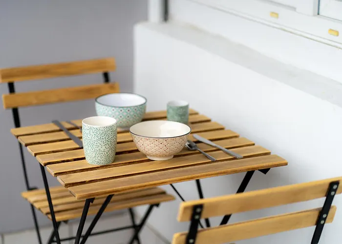 Cosy On Strasbourg Tramway Line