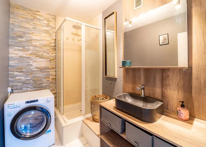 Cosy On Strasbourg Tramway Line * Bischheim