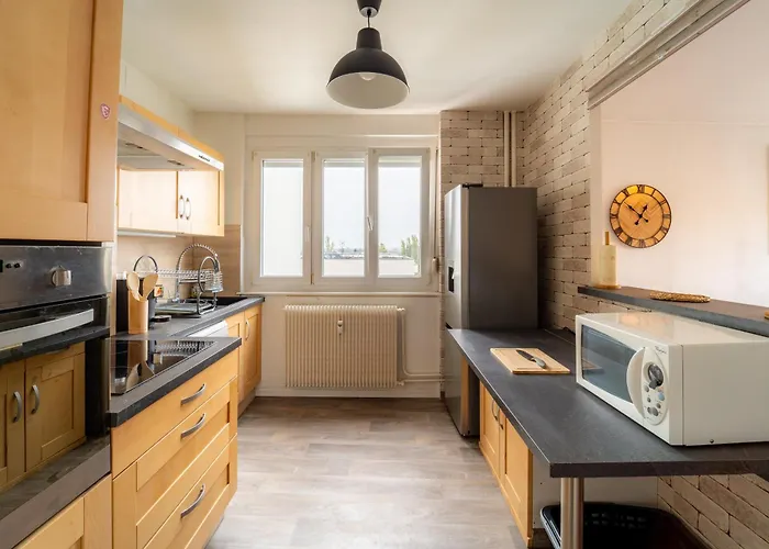 Cosy On Strasbourg Tramway Line Apartment Bischheim